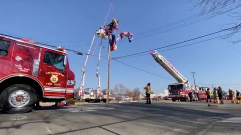 Momentos del rescate publicado por los Bomberos de Sacramento.