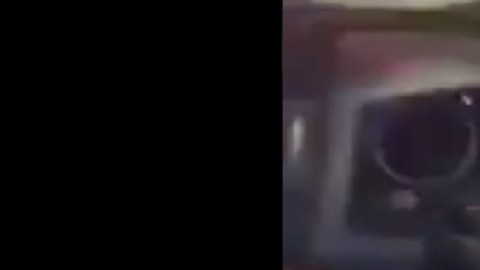 VIDEO: Niño de 2 años es abandonado por sujeto en plena autopista