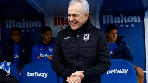 El pintoresco Javier Aguirre vuelve a México.