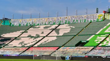 El Estadio León, antes Nou Camp, donde comenzó la maldición celeste.
