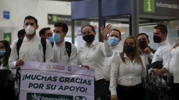 Médicos de otros estados refuerzan a la Ciudad de México en combate contra el COVID-19.