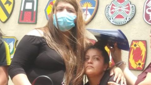 Mayra Guillñen (izq) se mostró molesta en las redes sociales.