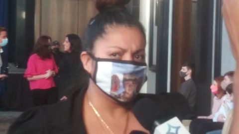 La madre de Vanessa Guillén, Gloria, en la conferencia de prensa.