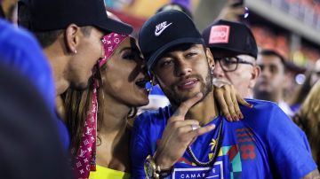Neymar es un serio entusiasta de la fiesta y la vida nocturna.
