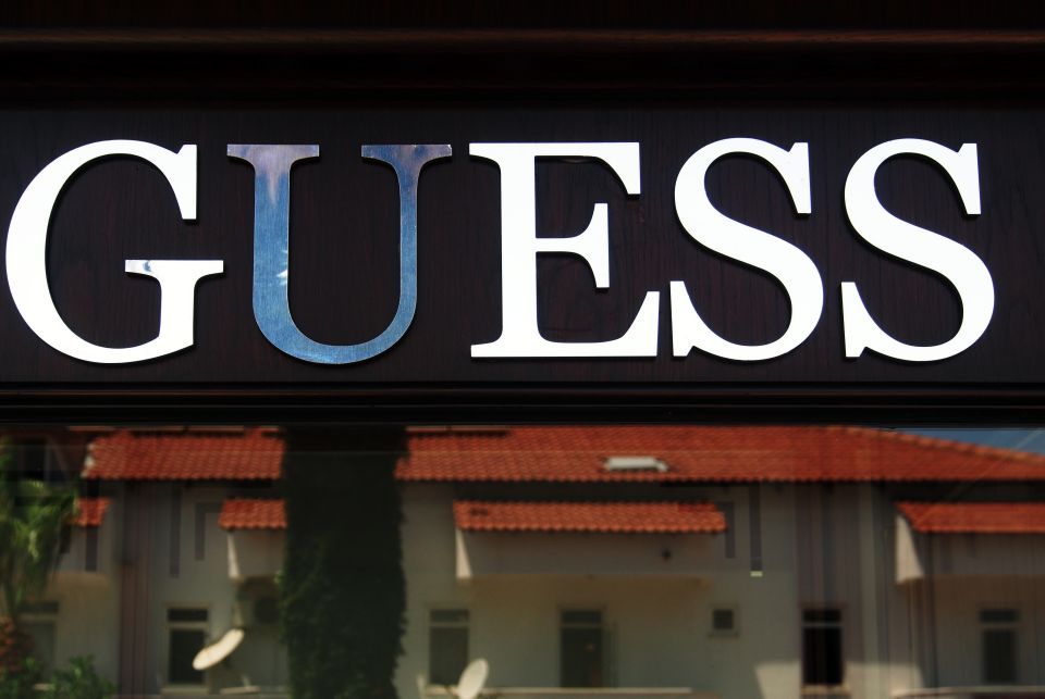 Los mejores perfumes Guess para hombre y mujer por menos de $50 - La