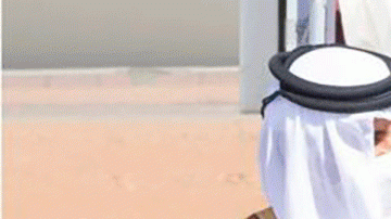 El emir de Qatar Tamim Al Thani fue recibido este martes por el príncipe saudita Mohammed bin Salman.