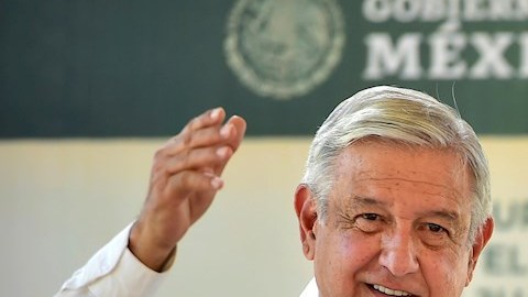 AMLO informa que México estaría dispuesto a reducir vacunas de Pfizer para entregarlas a países más pobres, esto a propuesta de la ONU.