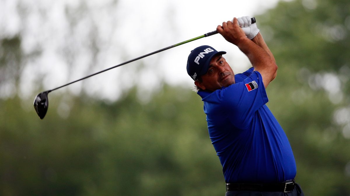 Interpol detiene al golfista Ángel Cabrera acusado de violencia hacia