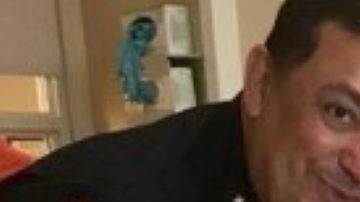 El presidente Joe Biden visitó en secreto a un oficial de Houston baleado.