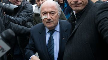 Blatter hospitalizan