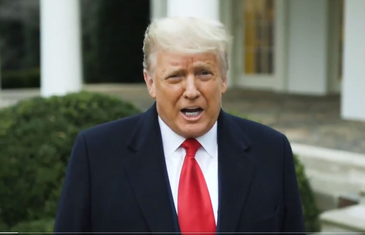 Ordenan arresto del aún presidente Donald Trump… en Iraq