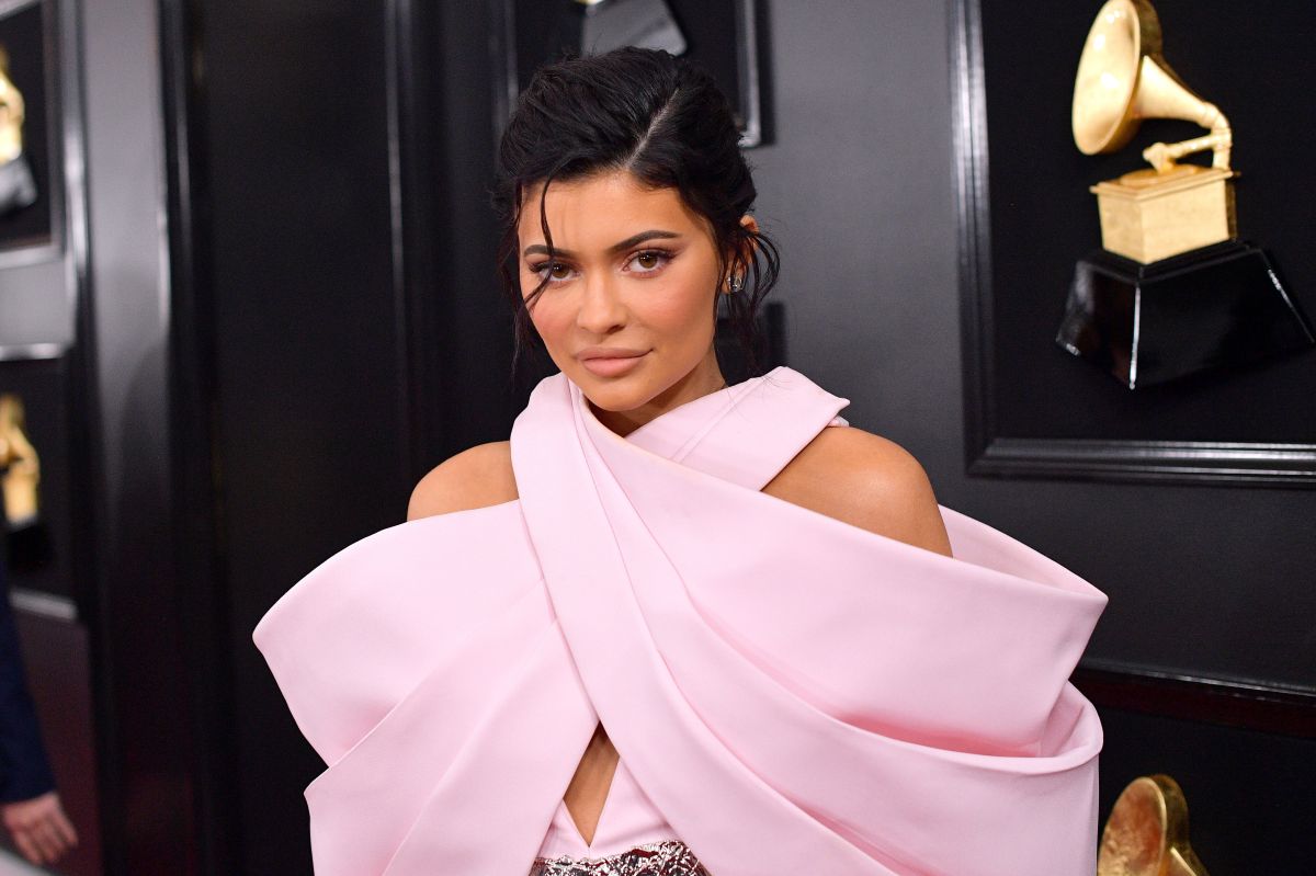 ¿Quién está detrás de los looks de Kylie Jenner que generan millones de likes en Instagram?