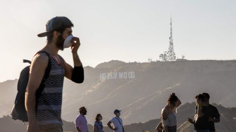 Una de las cimas cercanas al Observatorio Griffith fue rebautizada con nuevo nombre.