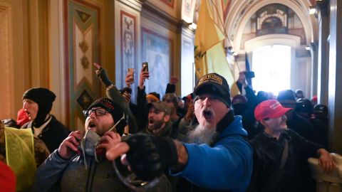 El FBI arrestó en su casa de Glendora a uno de los manifestantes del Capitolio.