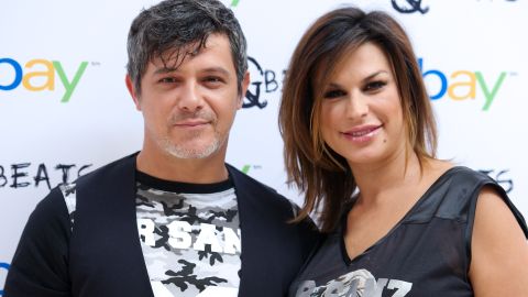 Alejandro Sanz y Raquel Perera