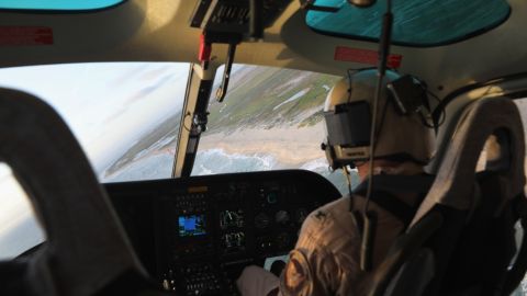 Varios operativos habrían contado con apoyo aéreo para ubicar las embarcaciones.