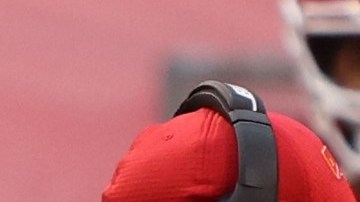 Patrick Mahomes salió conmocionado en el tercer cuarto.