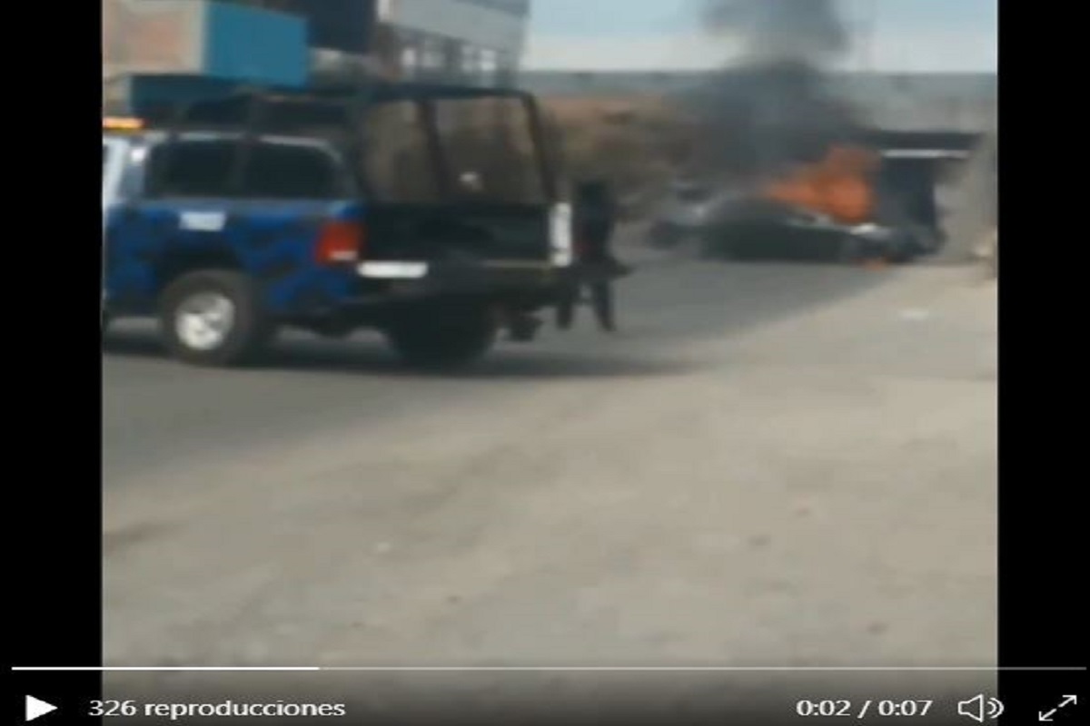 VIDEO: Policías abaten a 5 sicarios y queman varias casas, una del Marro  entre ellas - La Opinión