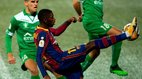 En el tiempo extra, Ousmane Dembelé pudo romper el empate.