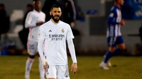 Karim Benzema añora jugar en su ex equipo y volver a Lyon.