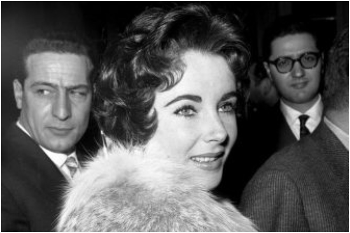 Iconic Bel Air mansion that belonged to Elizabeth Taylor reduced to rubble
