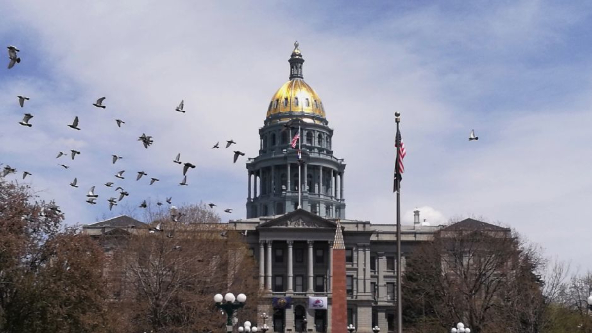 La nueva legislatura estatal en Colorado da comienza en febrero.