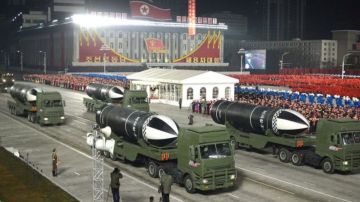 Los misiles fueron exhibidos durante un desfile militar realizado en Pyongyang./Foto: KCNA