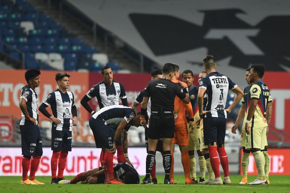 Partidos del Monterrey se suspenden por 19 casos de COVID19 La Opinión