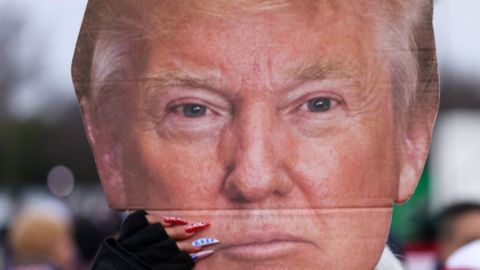 El caos que causó el asalto al Capitolio podría provocar la destitución de Trump.