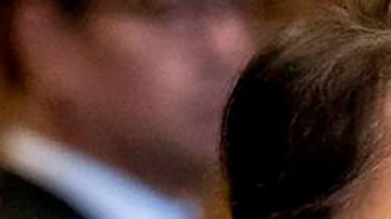 Aung San Suu Kyi durante la primera audiencia por el juicio de genocidio que se realiza en La Haya en contra de Myanmar, que está acusado de genocidio de la minoría étnica Rohingya.