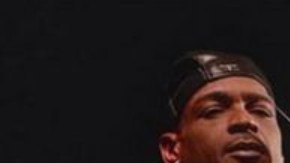 La canción provocó numerosos cuestionamientos del gobierno de la isla.