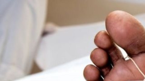 No contar los muertos por covid-19 tiene un alto costo sanitario y económico.