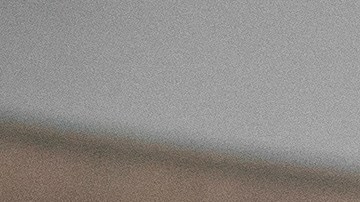 Van der Veen se mostró molesto por lo que llamó "ataques" a su domicilio.