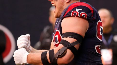 JJ Watt, uno de los grandes defensivos de la historia de la NFL.