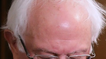 Los demócratas esperan aprobar el paquete de ayuda antes del 14 de marzo.