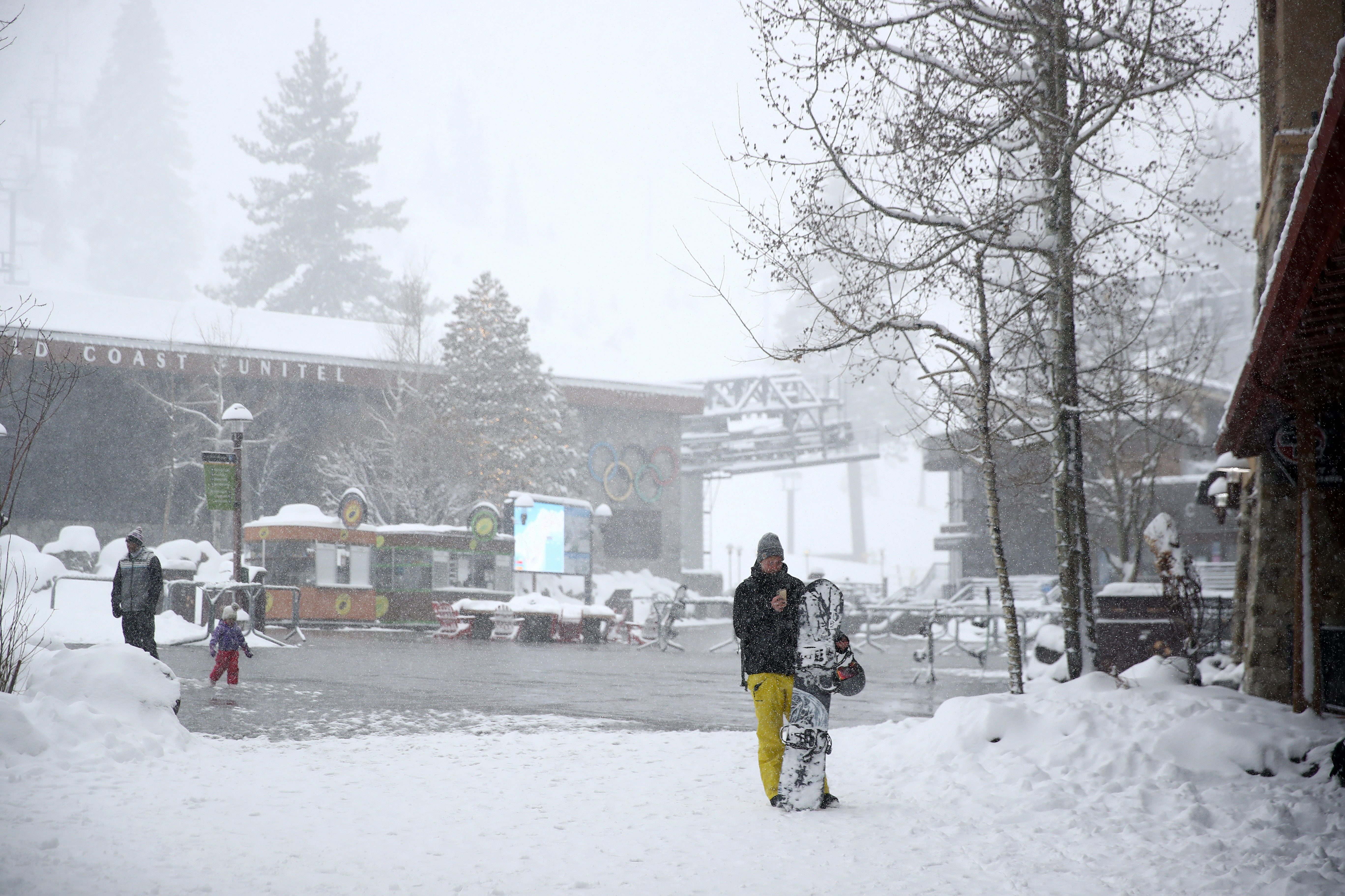 Equipo para esquiar en nieve nombres hot sale