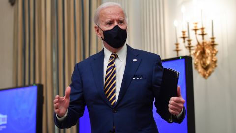 El presidente Joe Biden cumple su promesa de presentar una reforma migratoria.