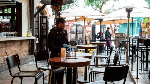 Los Ángeles regresa a la vida con la vuelta de restaurantes.