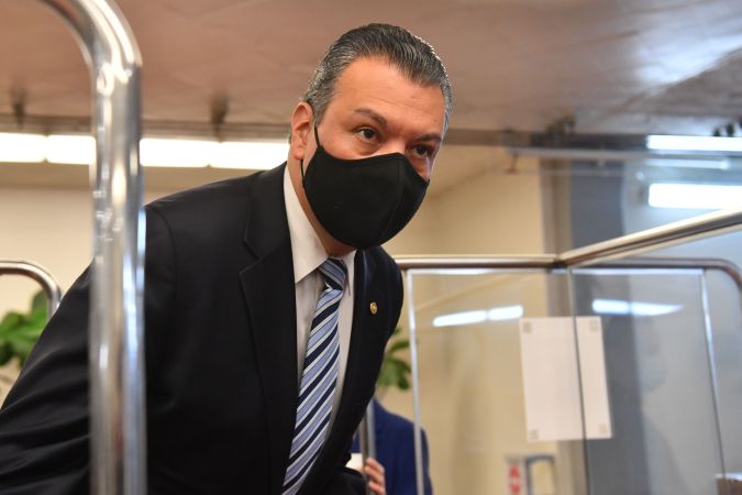 Padilla quiere poner especial énfasis en los trabajadores esenciales.