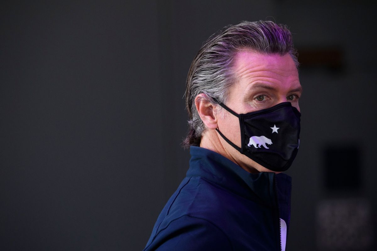 El gobernador de California Gavin Newsom enfrentará una elección que busca destituirlo del cargo. (Getty Images)