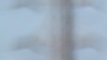 Trabajadores de FEMA durante la instalación del centro de vacunación en Oakland.