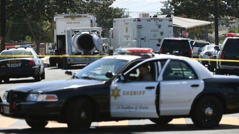 Agentes del Sheriff en el lugar de los hechos.