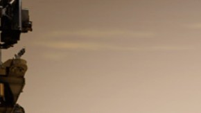 La ilustración muestra al helicóptero Ingenuity de la NASA sobre Marte.