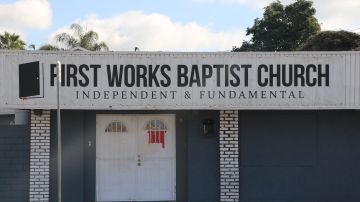 La iglesia First Works Baptist Church fue incendiada el 23 de enero.
