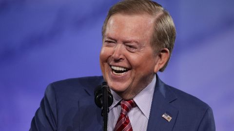 Lou Dobbs respaldósin pruebas las afirmaciones de Trump sobre fraude electoral.