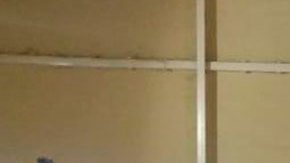 Guardia Nacional pone a disposición del Instituto Nacional de Migración a 108 migrantes que viajaban en camión.
