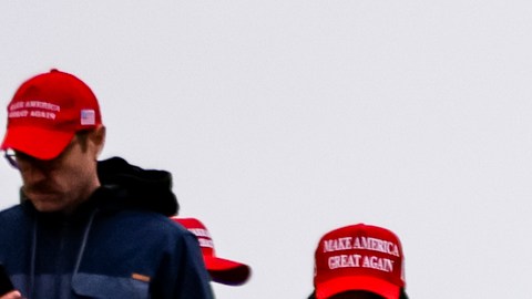 Comité que investiga asalto al Capitolio revisará los registros del hijo de Trump, Eric y de su próxima nuera Kimberly Guilfoyle
