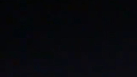 Autos y casas destruidas tras el paso de un tornado en la comunidad de Ocean Ridge Plantation, en Carolina del Norte.