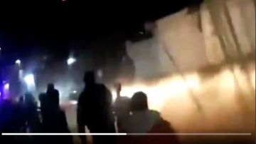 VIDEO: Linchan y queman vivos a 2 hombres acusados de cometer un delito en México