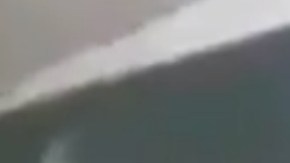 VIDEO: Sicarios del Cártel del Noreste se graban armados al cargar combustible a sus trocas